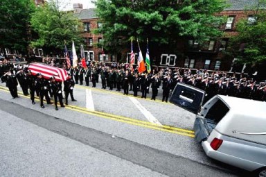 Final farewell to war hero – Funeral services for Daniel Farkas held at Ocean Avenue temple