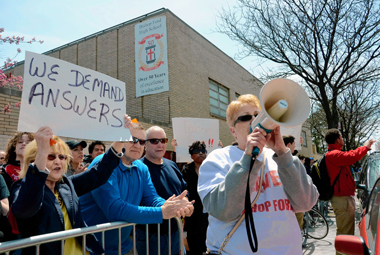 Bishop Ford faithful: Church acting out of greed in closure push