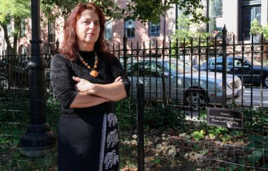 Fences make bad neighbors: Residents butt heads over Cobble Hill Park enclosures