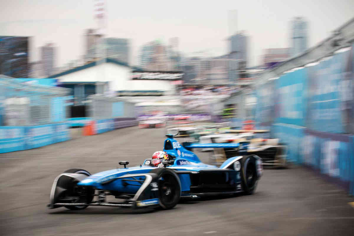 Jolt of excitement! Formula E electric-car race returns to Hook for championship event