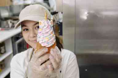 Good to the last scale: Creamery hawking fish cones opens in W’burg