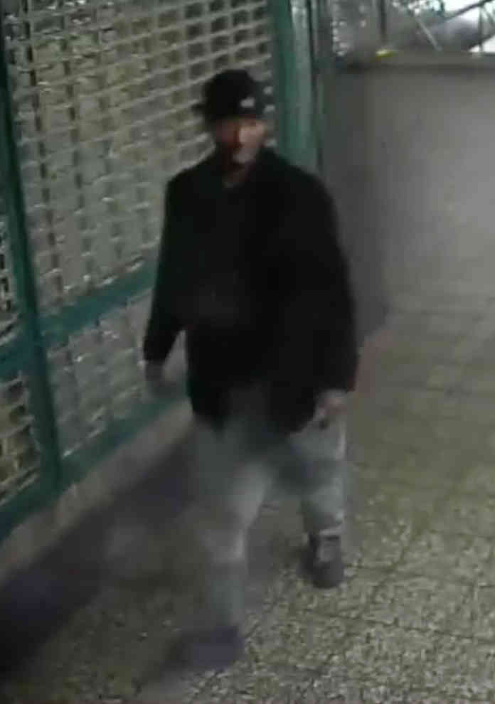 Low life: Cops seek Park Slope subway groper