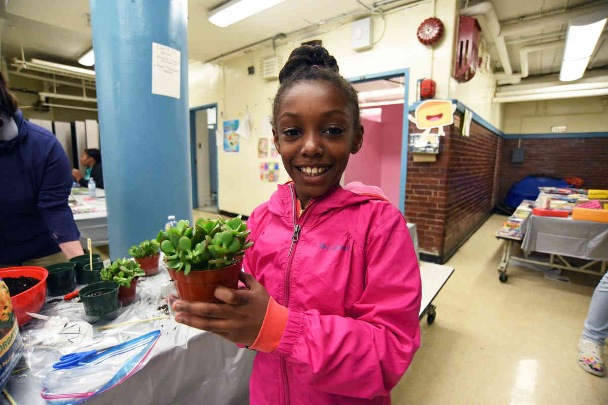 Hurray for health!: Greenpoint school hosts health fair for kids