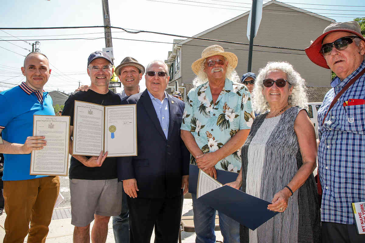 Section of Mermaid Avenue renamed to honor Woody Guthrie