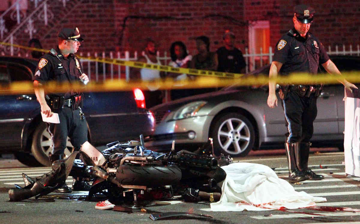 Motorcyclist killed in bloody Canarsie crash