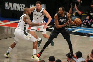 2021-06-16T012725Z_465033002_MT1USATODAY16259709_RTRMADP_3_NBA-MILWAUKEE-BUCKS-AT-BROOKLYN-NETS-1200×800