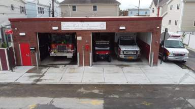 Photo of the exterior of the Gerritsen Beach Volunteer Fire Department.