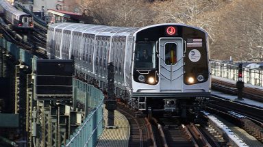 1200px-MTA_NYC_Subway_J_train_approaching_Flushing_Ave