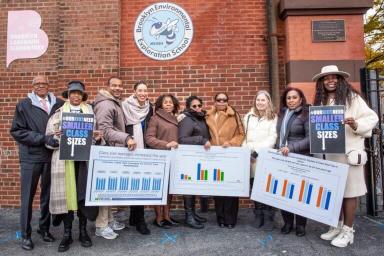 UFT members at oversized class rally